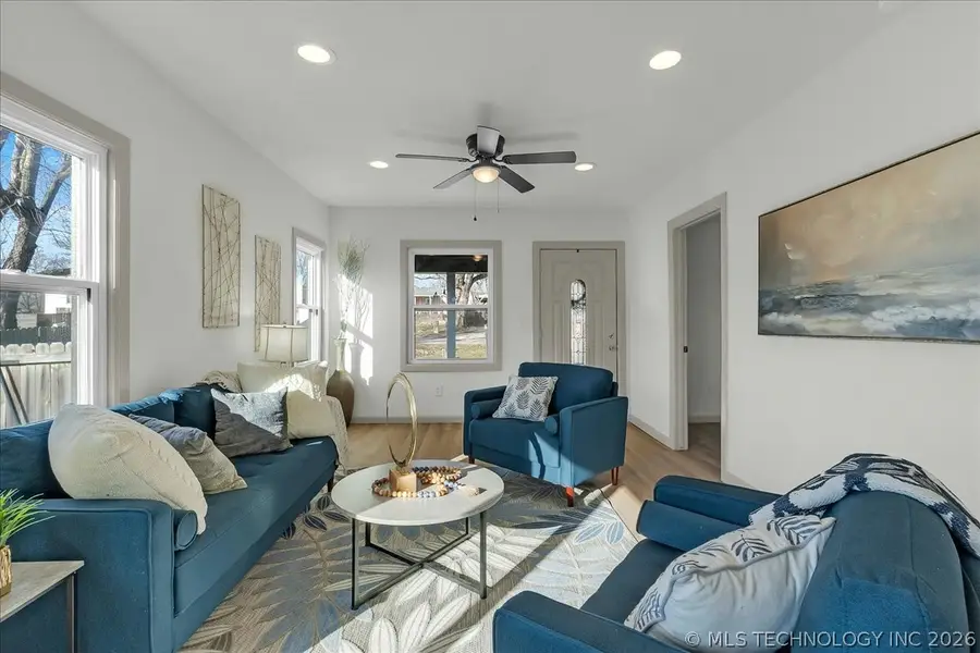 813 N 11th Street, Collinsville, OK 74021 - #3