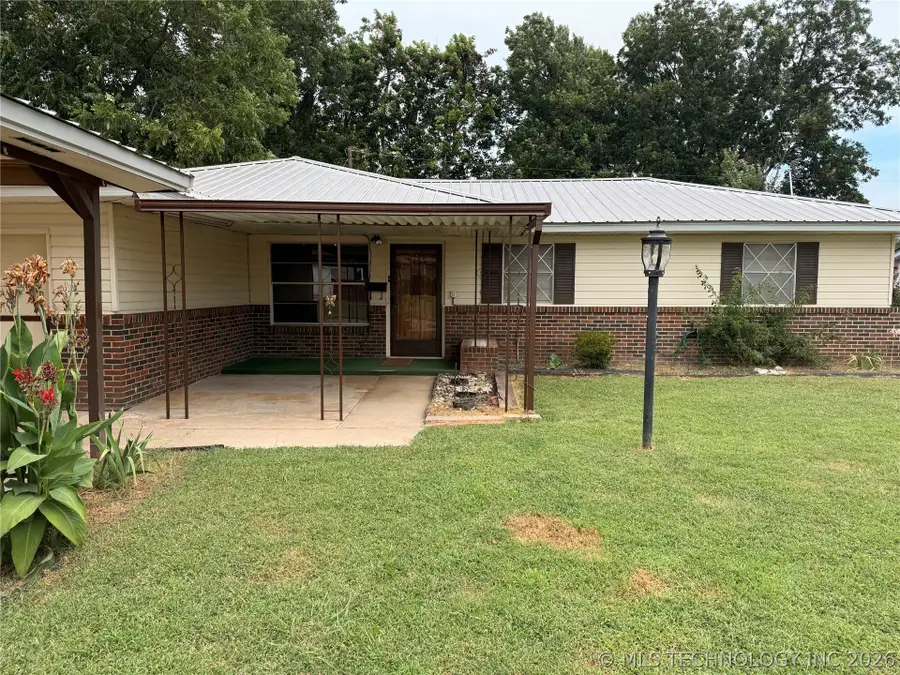 807 N C Avenue, Cleveland, OK 74020 - #2