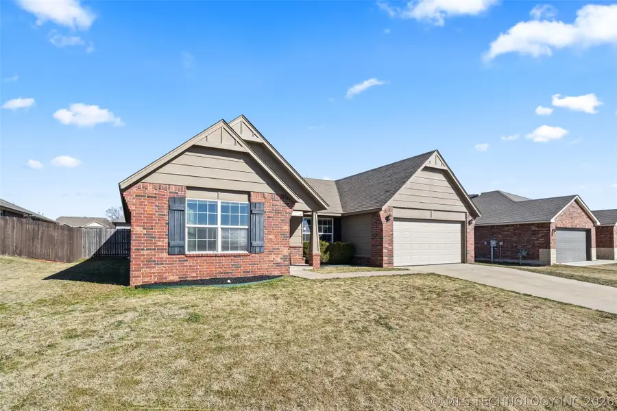 3014 Talbot Circle, Bartlesville, OK 74006 - #3