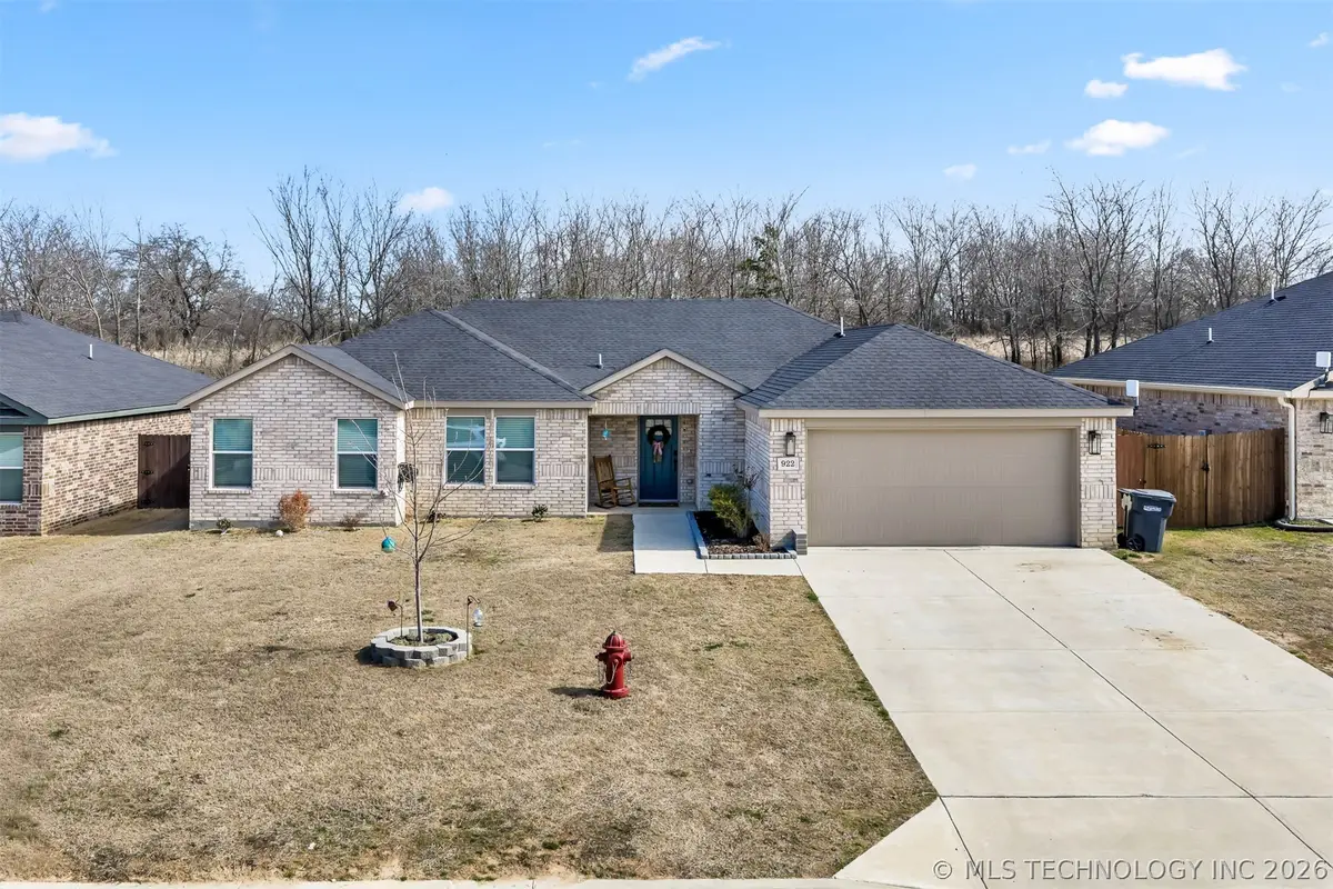 922 Indian Plains, Ardmore, OK 73401 - #1