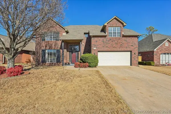 617 N Willow Avenue, Broken Arrow, OK 74012