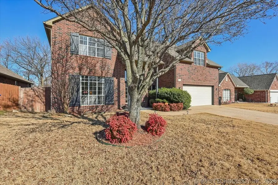 617 N Willow Avenue, Broken Arrow, OK 74012 - #3