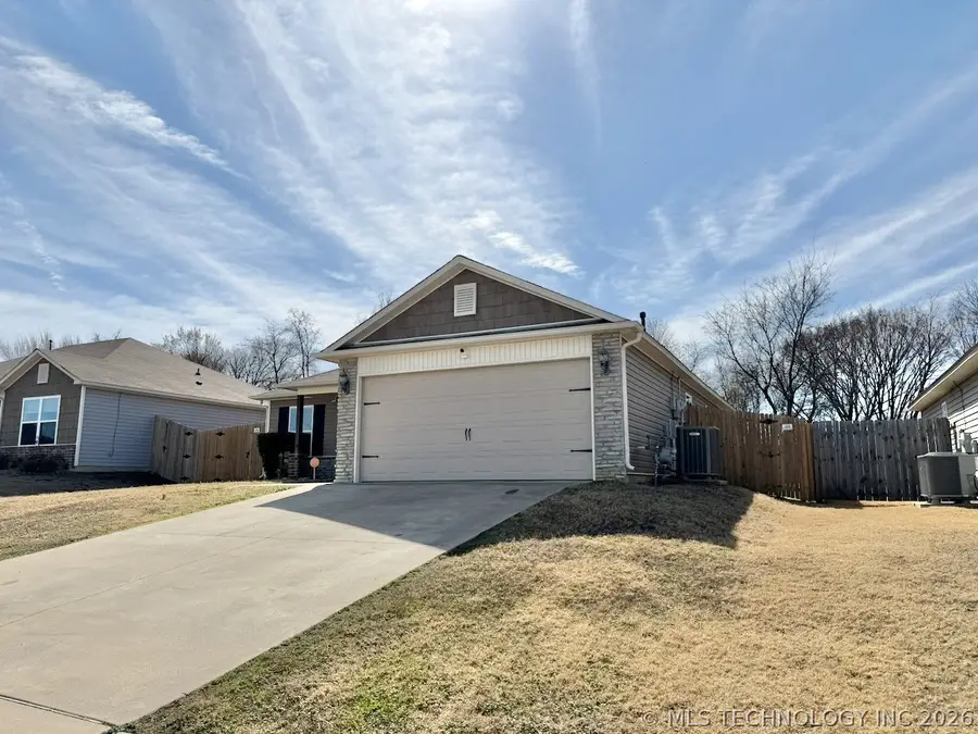 2725 E Quincy Street, Broken Arrow, OK 74014 - #3