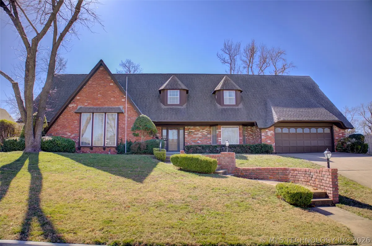 2926 E 57th Place, Tulsa, OK 74105 - #1