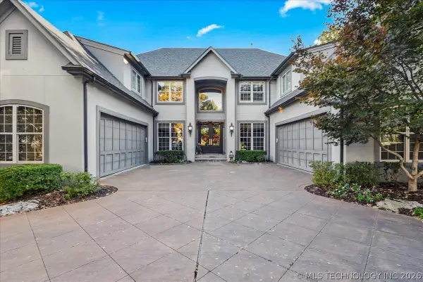 6902 E 115th Place, Bixby, OK 74008