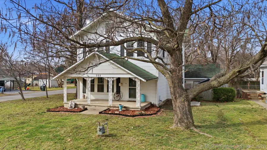 302 N 17th Street, Collinsville, OK 74021 - #2