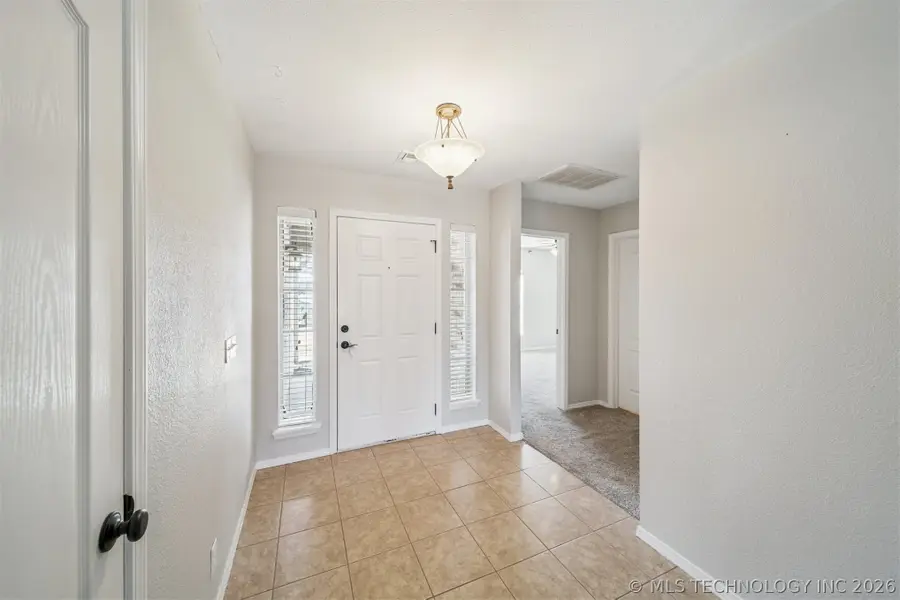 104 E Kansas Street, Broken Arrow, OK 74012 - #3