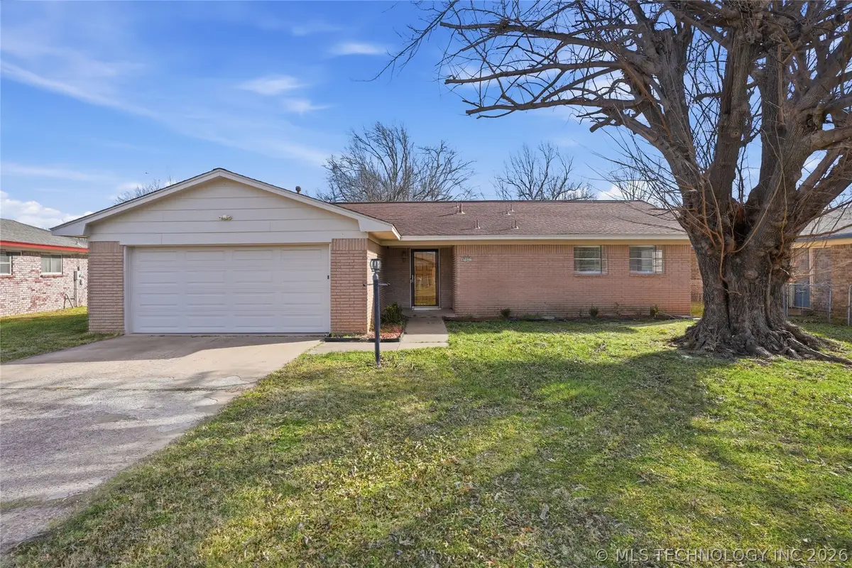 1611 S 116th East Avenue, Tulsa, OK 74128 - #1