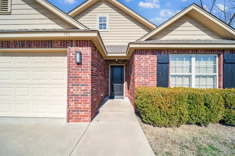 1417 E 145th Street S, Glenpool, OK 74033 - #3