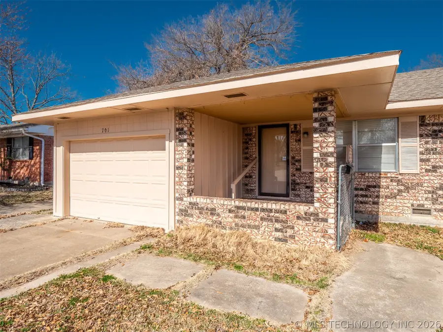 701 Macarthur Lane, McAlester, OK 74501 - #3