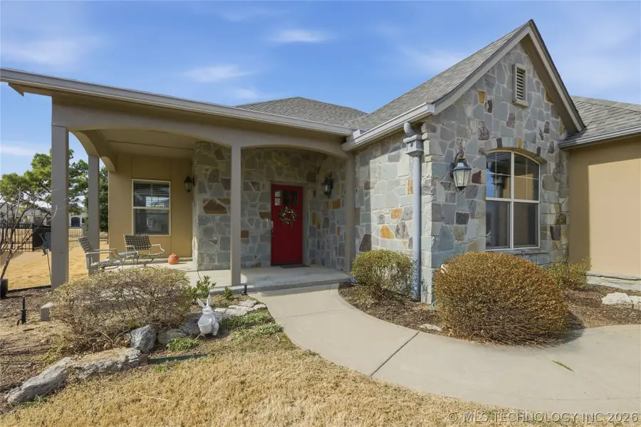 8410 S Nogales Avenue W, Tulsa, OK 74132 - #3