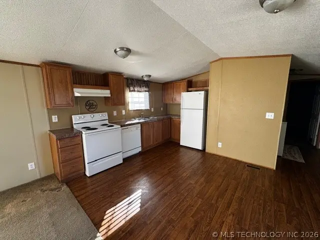 198 6th Street, Coalgate, OK 74538 - #2