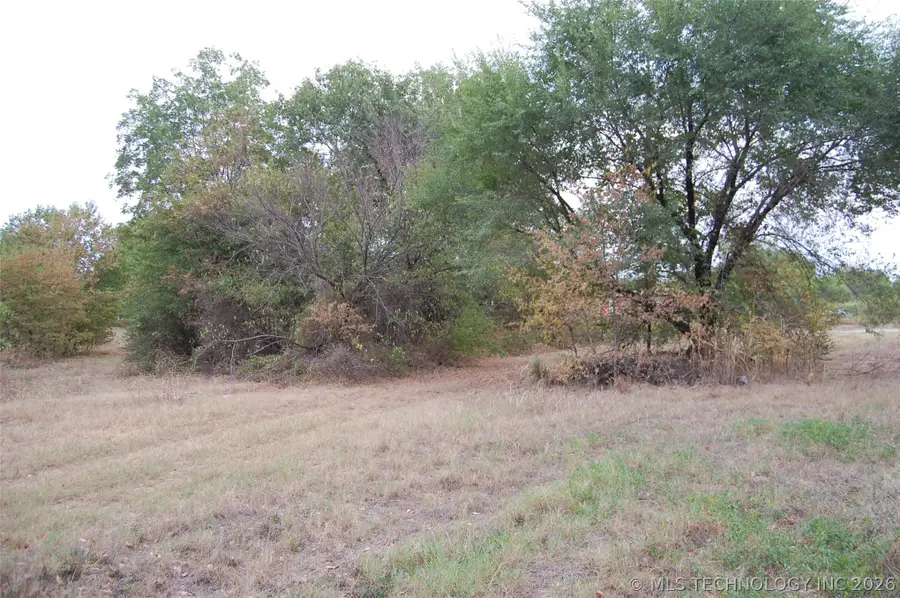 214 N B. Street, Henryetta, OK 74437 - #2