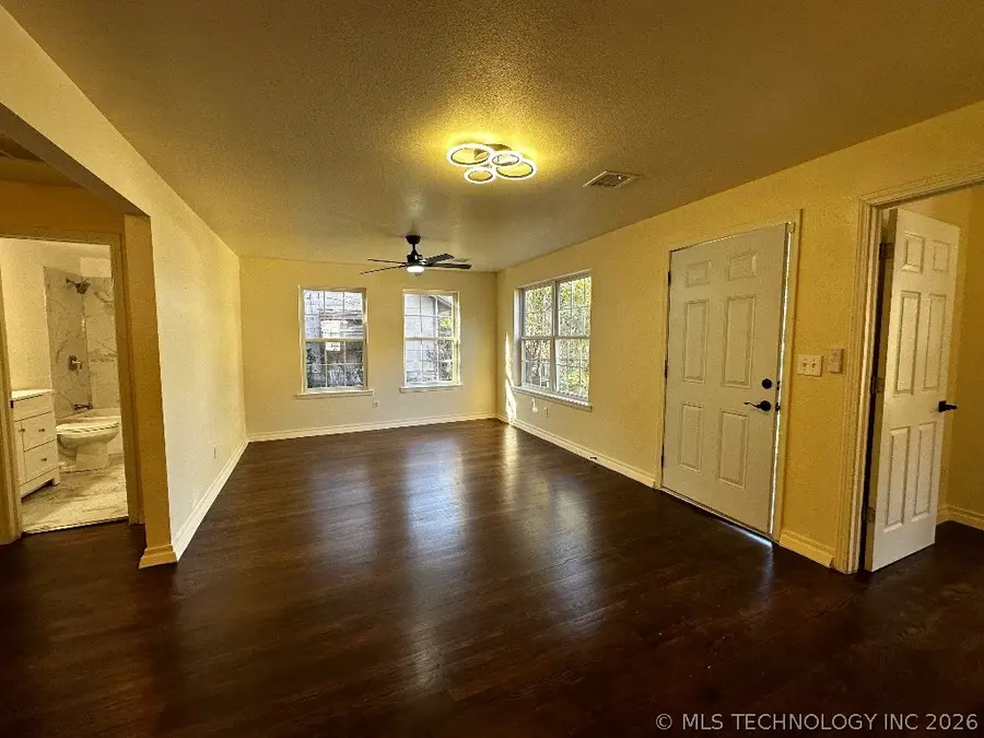 4716 E 2nd Street S, Tulsa, OK 74112 - #3