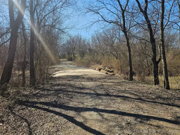 20780 S Bryanwood Drive, Claremore, OK 74019