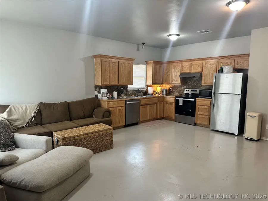 300 E 17th Street, Ada, OK 74820 - #2