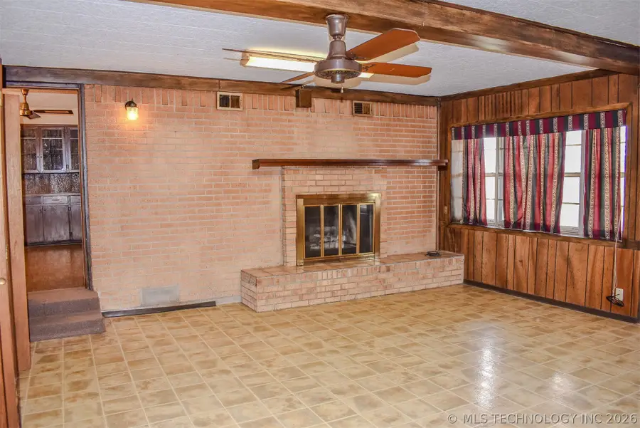 1414 E Kirk Street, Hugo, OK 74743 - #3