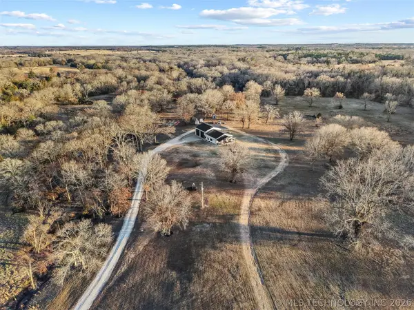 3607 S Half Bank Road, Atoka, OK 74525