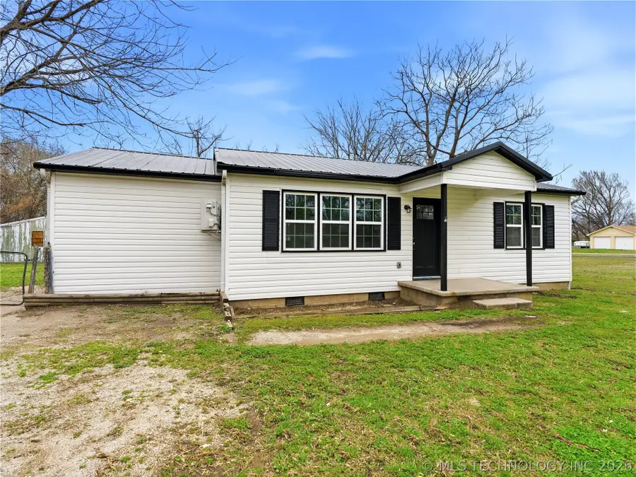 912 W 13th Street, Ada, OK 74820 - #2