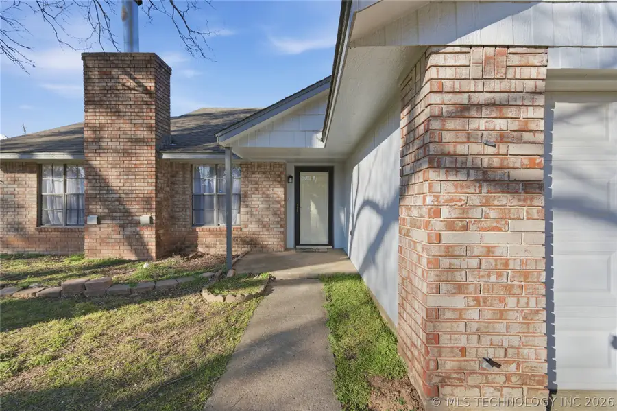 2026 Deer Run Circle, Muskogee, OK 74403 - #2