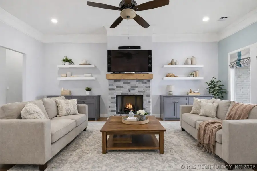 809 E Edgewater Place, Broken Arrow, OK 74012 - #3