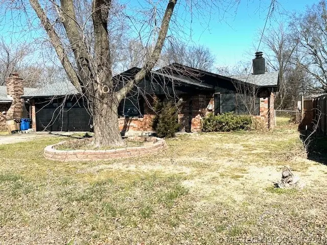 1104 SW 4th Street, Wagoner, OK 74467 - #2