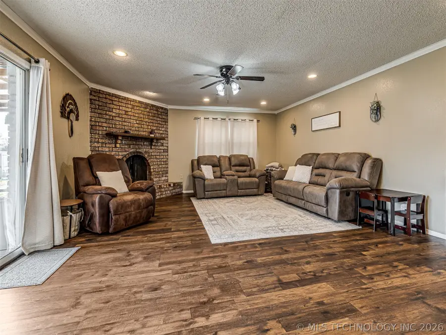 112 W Linda Street, Sapulpa, OK 74066 - #3