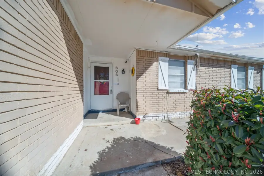 606 E Toledo Place, Broken Arrow, OK 74012 - #2