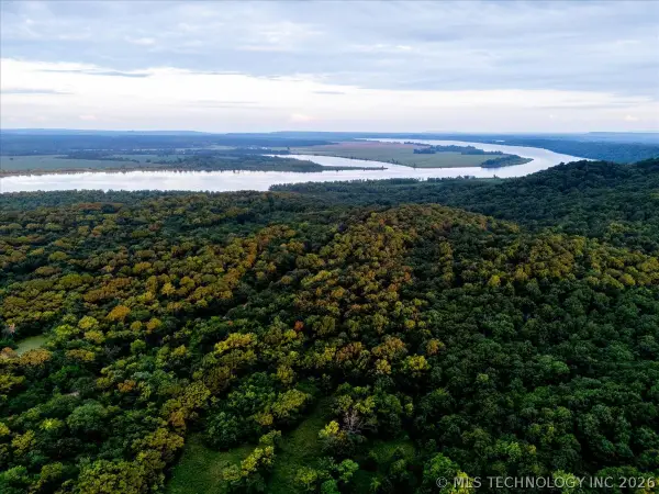 15 E Davis Field Road, Muskogee, OK 74403