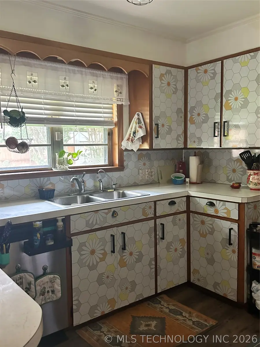 1003 N 6th, Durant, OK 74701 - #3