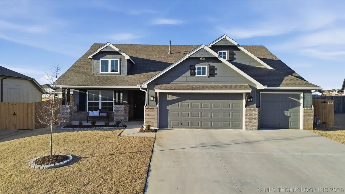 2906 W Albuquerque Place, Broken Arrow, OK 74011 - #1