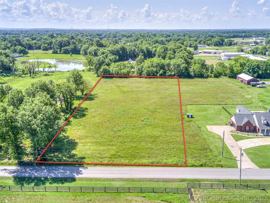 2 NW 5th, Pryor, OK 74361 - #2