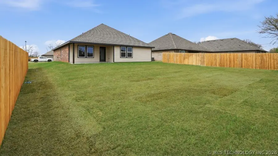 7513 N 154th East Avenue, Owasso, OK 74055 - #3