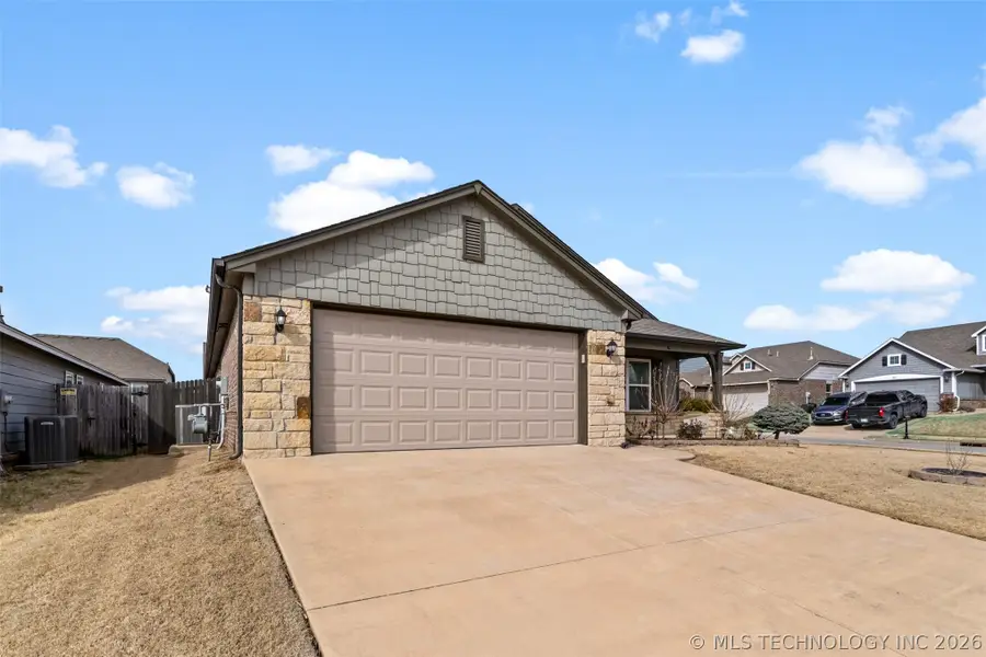 11314 N 147th East Place, Owasso, OK 74055 - #2
