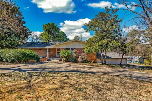 1717 Church Court, Bartlesville, OK 74006