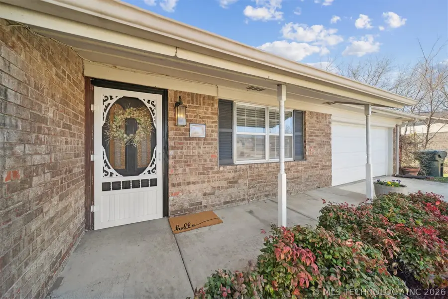 1117 W 16th Street, Claremore, OK 74017 - #2