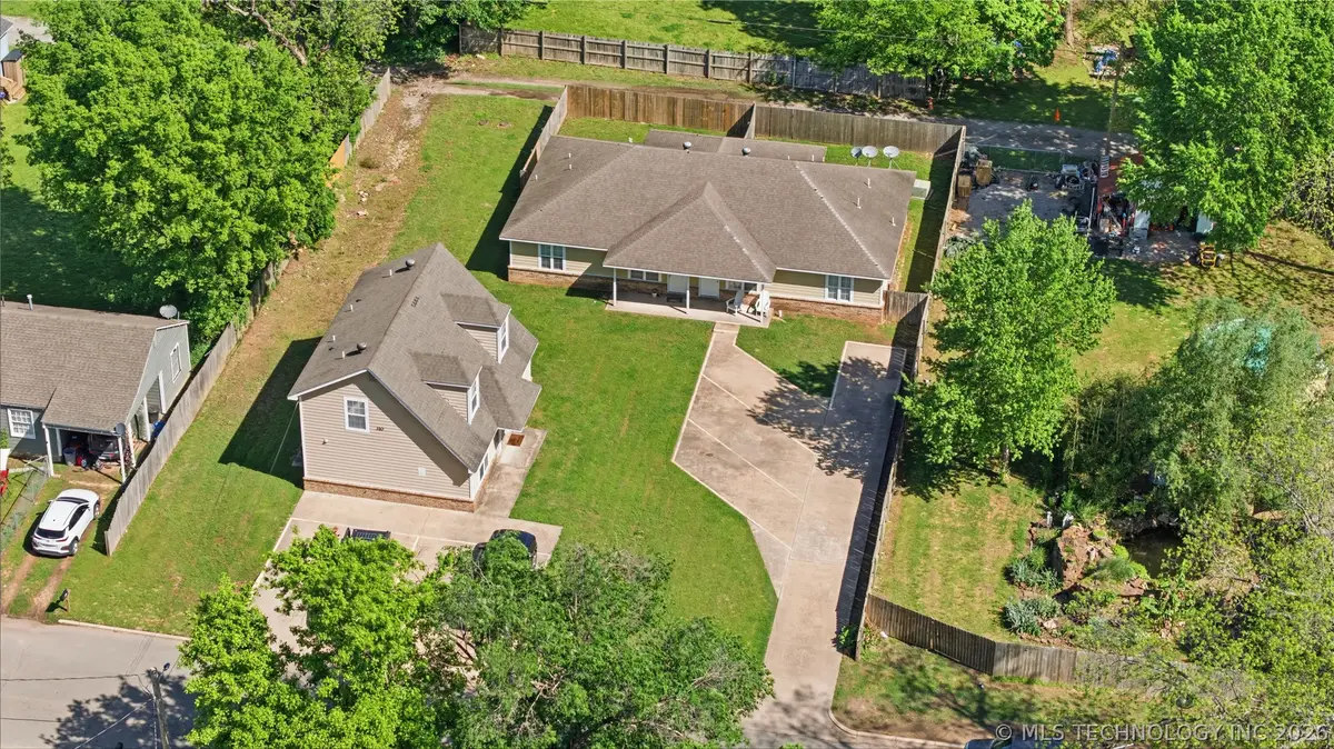 310 York Street, Tahlequah, OK 74464 - #1