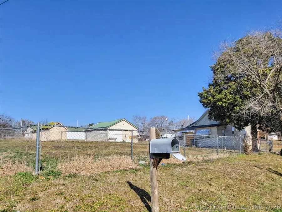 503 W Choctaw Street, Tahlequah, OK 74464 - #3