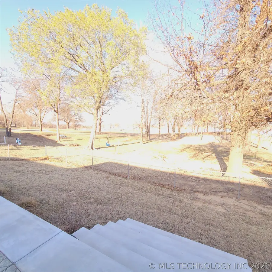 105 Lakeview Drive, Eufaula, OK 74432 - #3