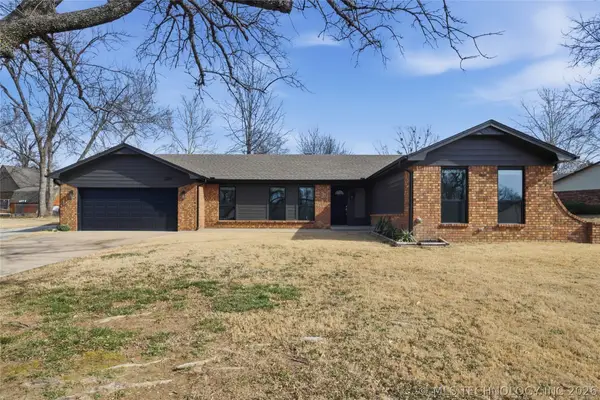 22217 E 63rd Street S, Broken Arrow, OK 74014