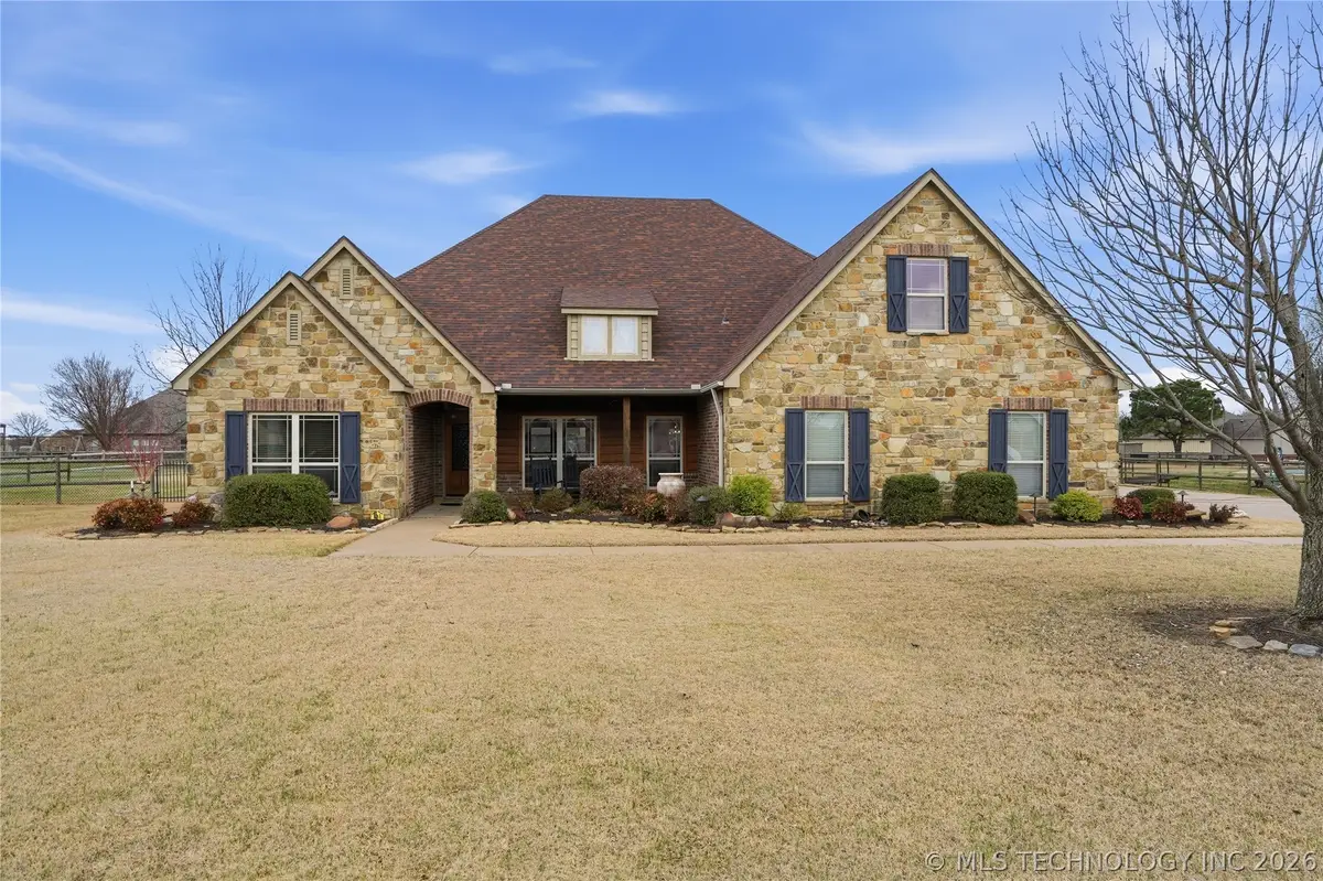 18005 W 71st East Avenue, Bixby, OK 74008 - #1