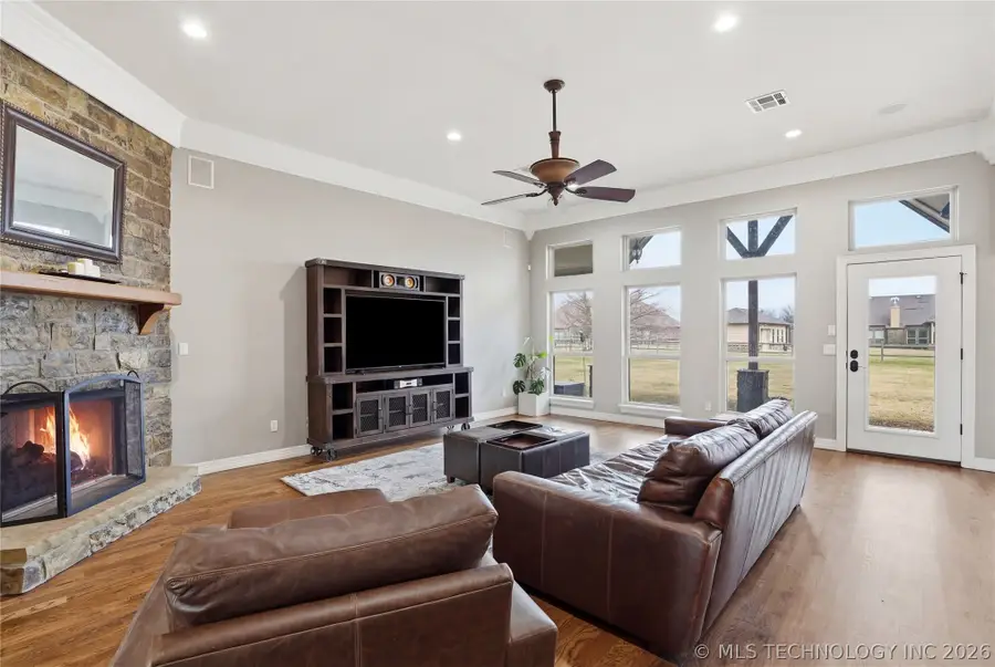 18005 W 71st East Avenue, Bixby, OK 74008 - #3