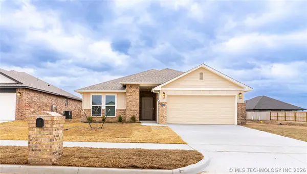 10897 S 271st East Avenue, Coweta, OK 74429