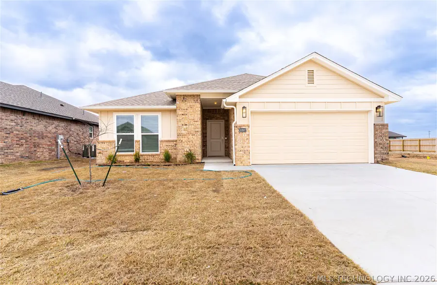 10897 S 271st East Avenue, Coweta, OK 74429 - #3