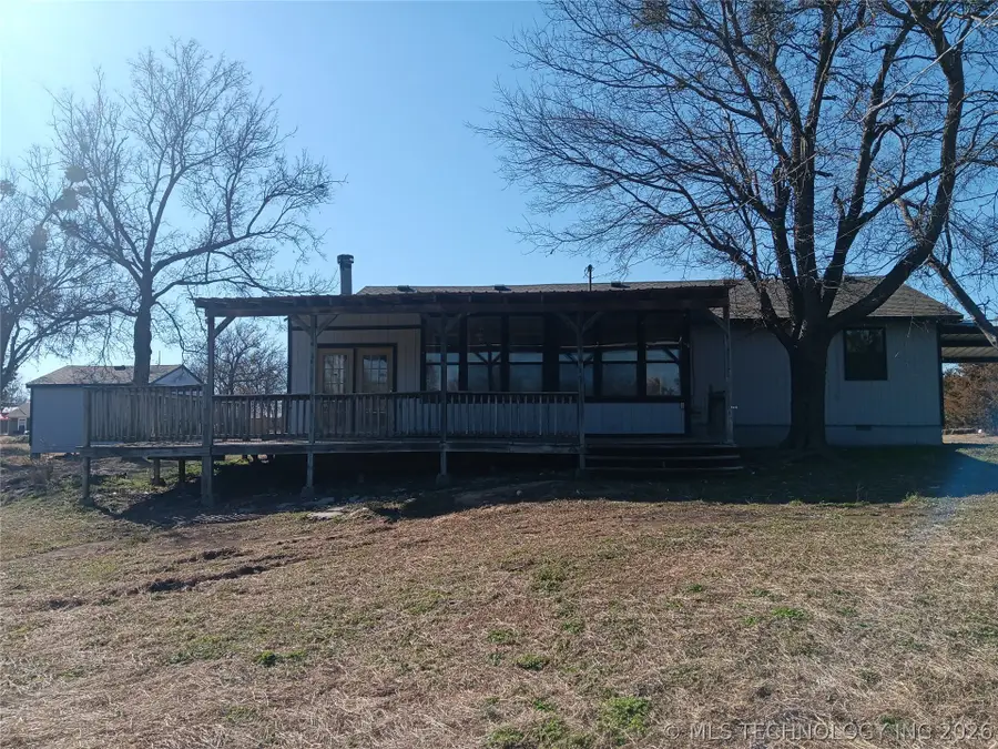 1206 N Lakeside Drive N, Adair, OK 74330 - #2