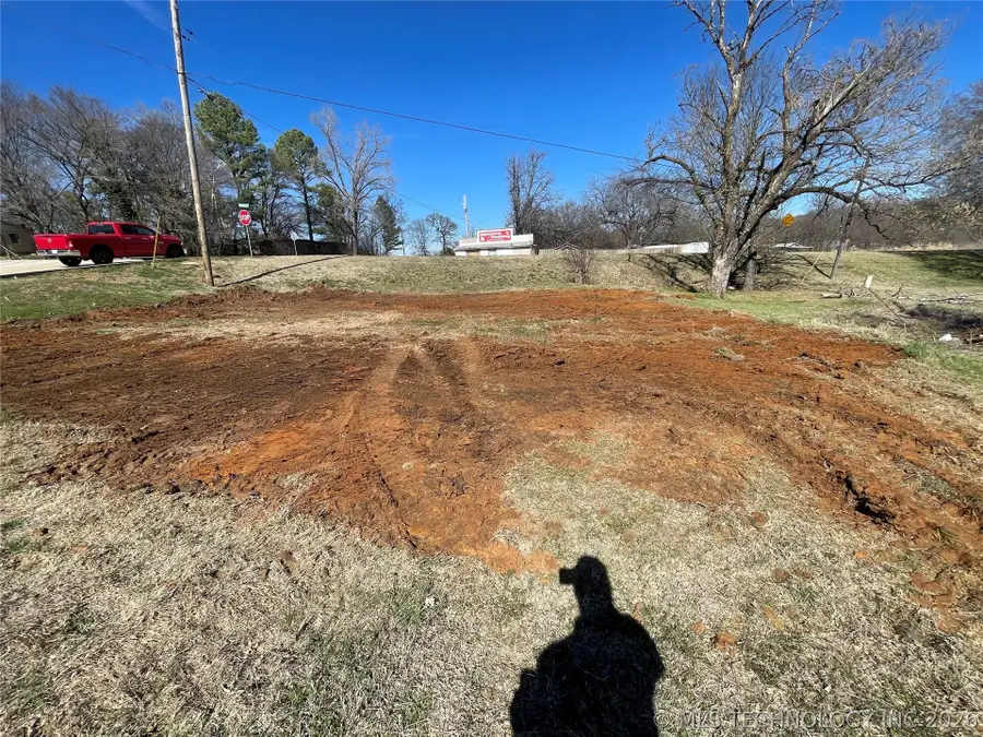 902 NE 4th Avenue, Durant, OK 74701 - #2