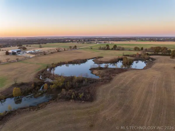 110 E 220 Road, Afton, OK 74331