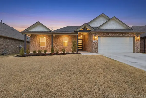 28007 E 107th Street S, Coweta, OK 74429