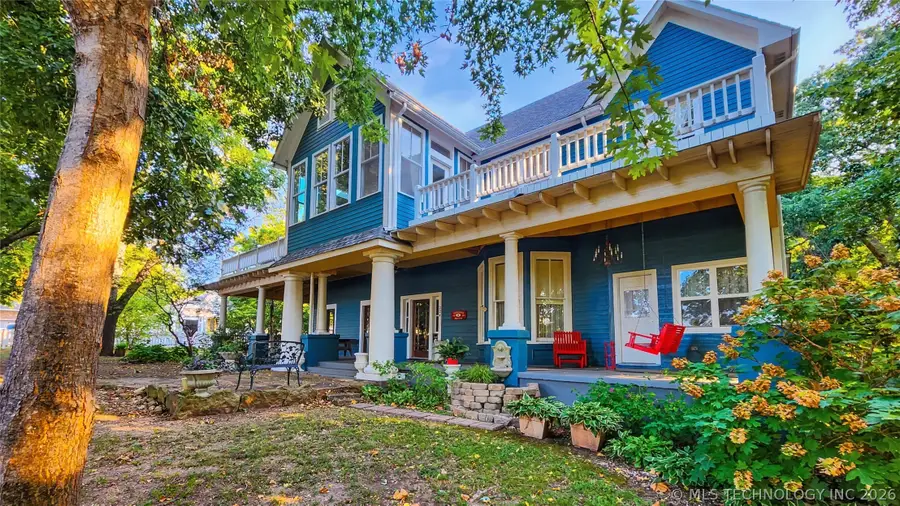 224 W Chickasaw Street, Tahlequah, OK 74464 - #2