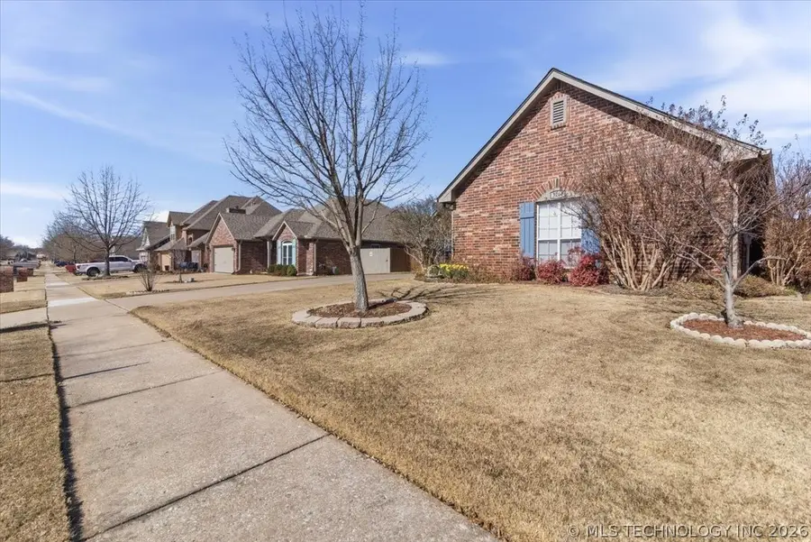 3204 W Freeport Street, Broken Arrow, OK 74012 - #3